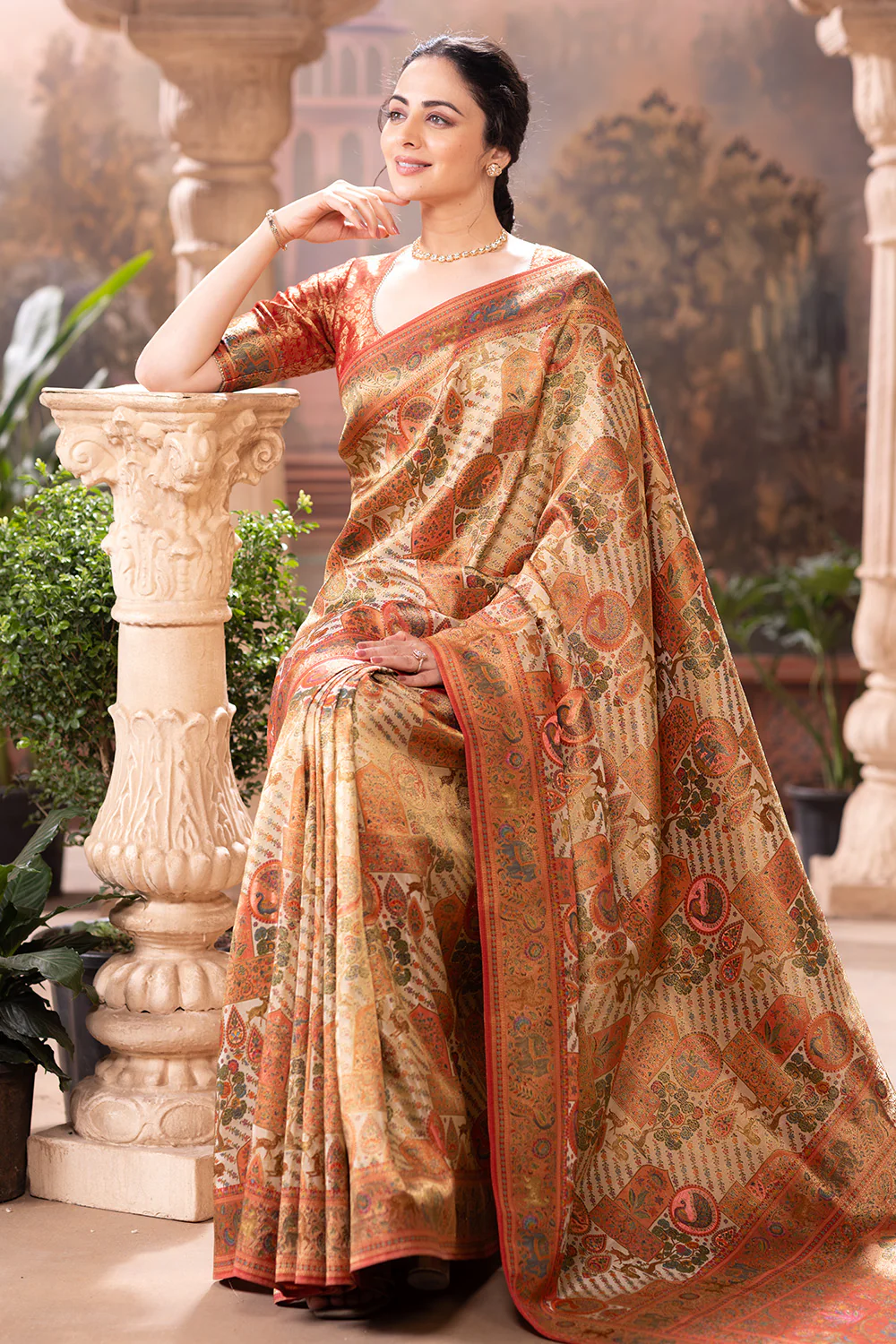 Beige Colour Position Print Woven Silk Saree - Image 4