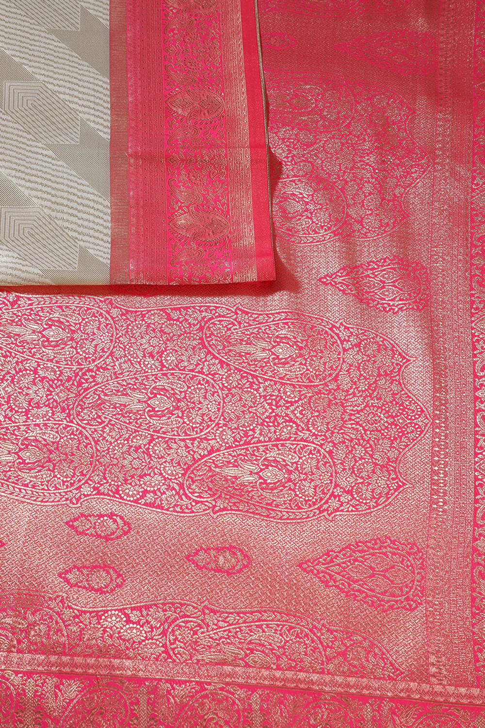 Beige & Red Brocade Silk Zari Woven Saree - Image 3