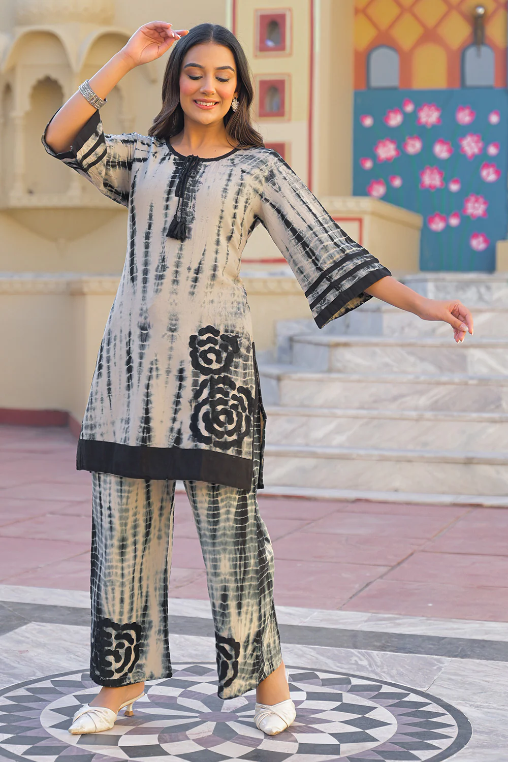 Black & Beige Cotton Shibori Printed Kurta Set - Image 4