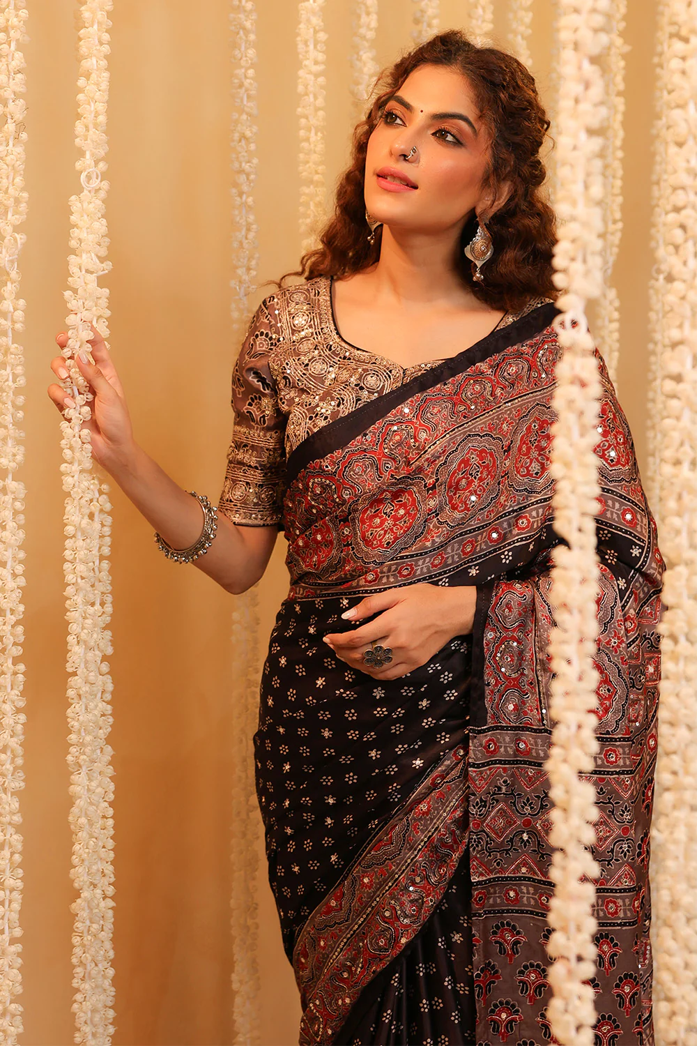 Black & Grey Pure Mulberry Silk Printed And Embroidered Saree - Image 6