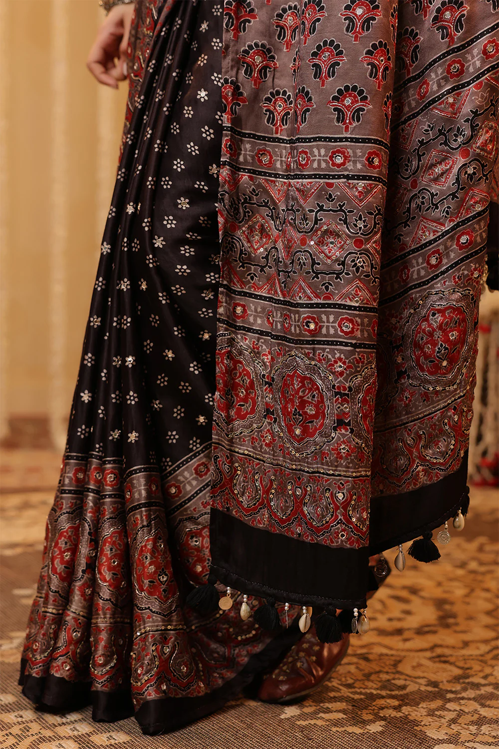 Black & Grey Pure Mulberry Silk Printed And Embroidered Saree - Image 8