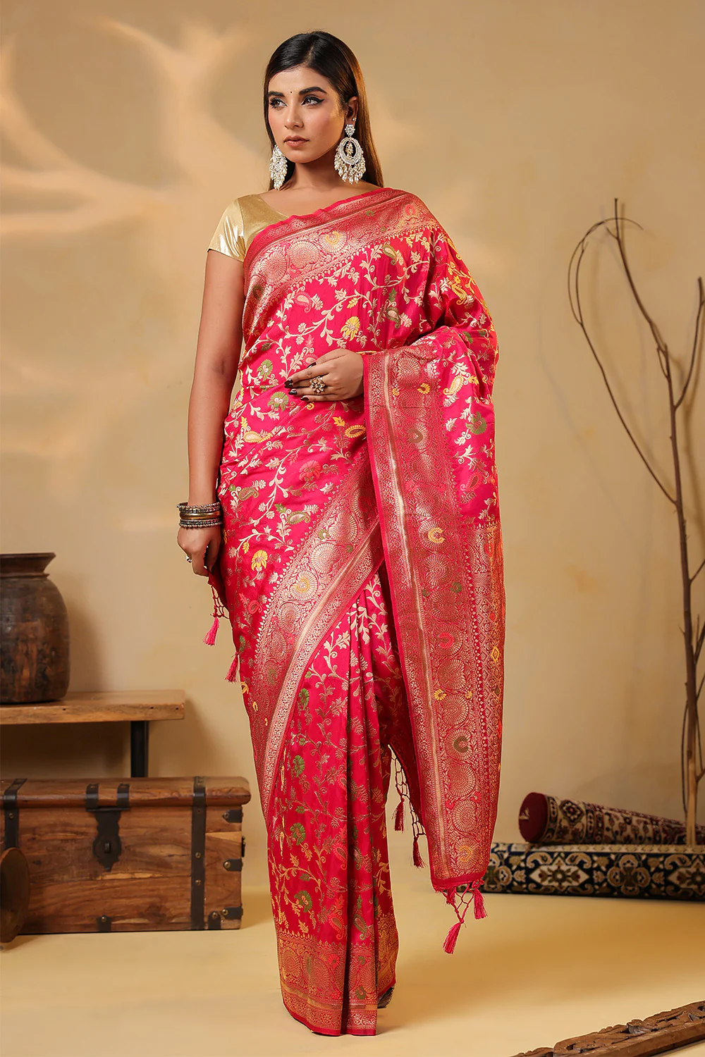 Cherry Red Colour Silk Zari & Resham Woven Saree - Image 9