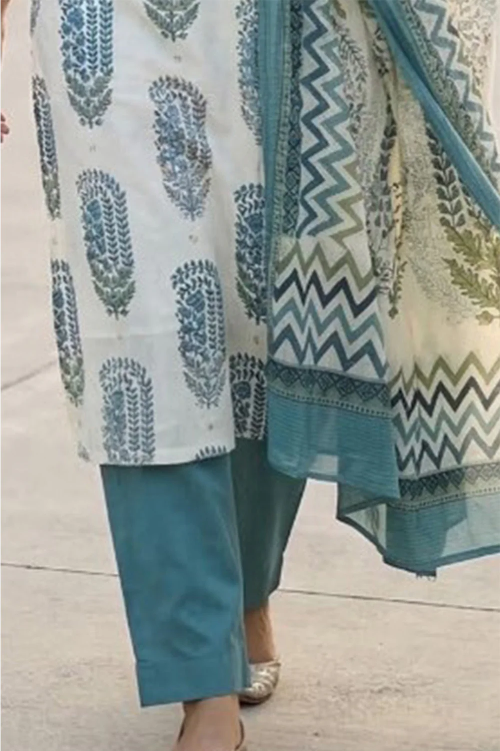 Cream And Blue Hand-Block Printed Cotton Suit - Image 3