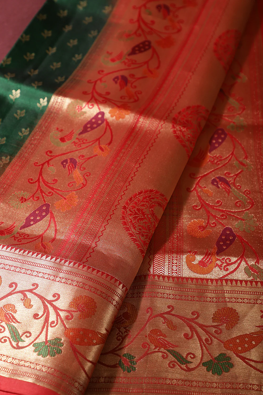 Green Color Pure Handloom Silk Zari & Butti Work Saree with Paithani Border - Image 4