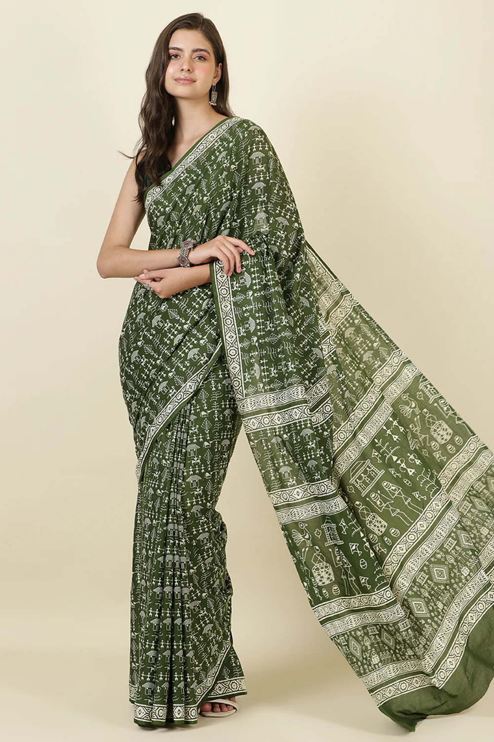 Green Cotton Dhabu Printed Saree - Image 6