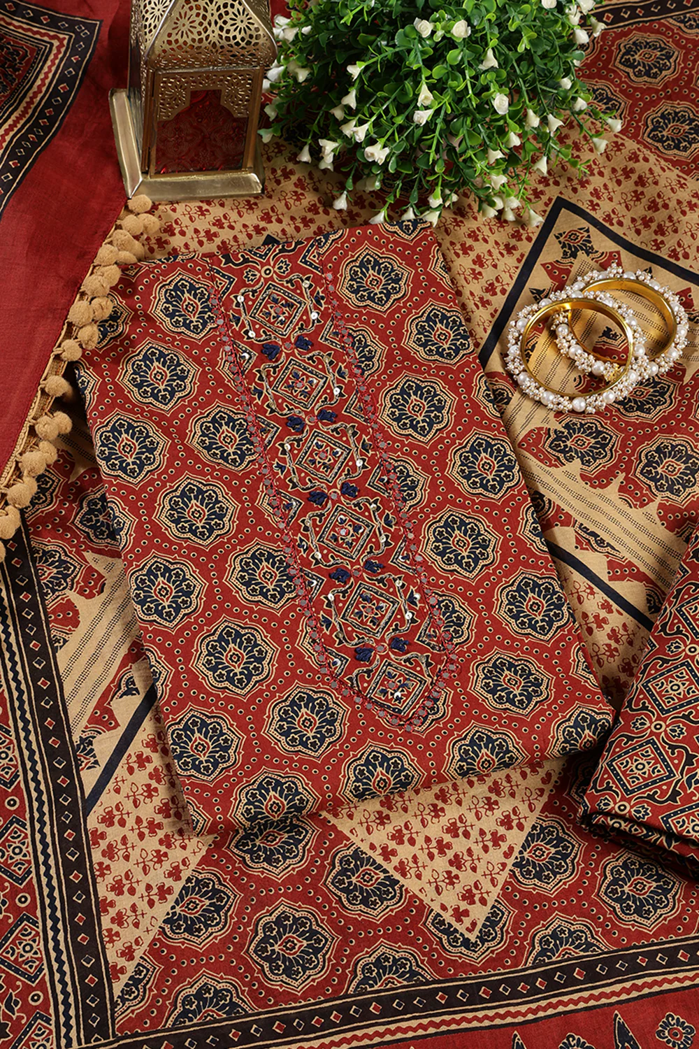 Maroon Cambric Cotton Printed And Mirror Wrok Unstitched Suit Material - Image 3
