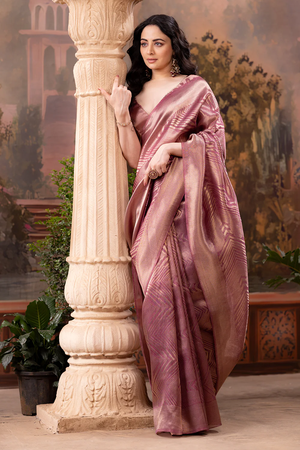 Mauve Tissue Silk Zari Woven Saree - Image 3