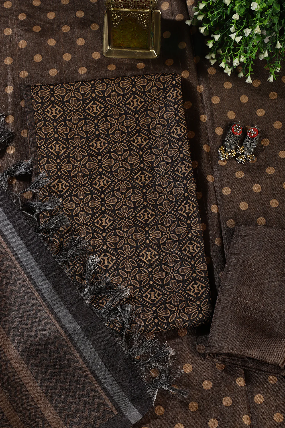 Mehandi & Black Chanderi Cotton Printed Unstiched Suit Material - Image 5