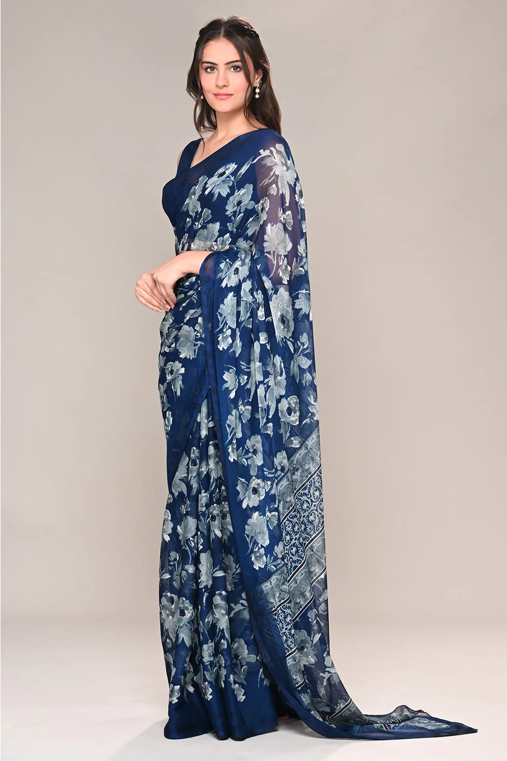 Navy Color Floral Printed Chiffon Saree - Image 2