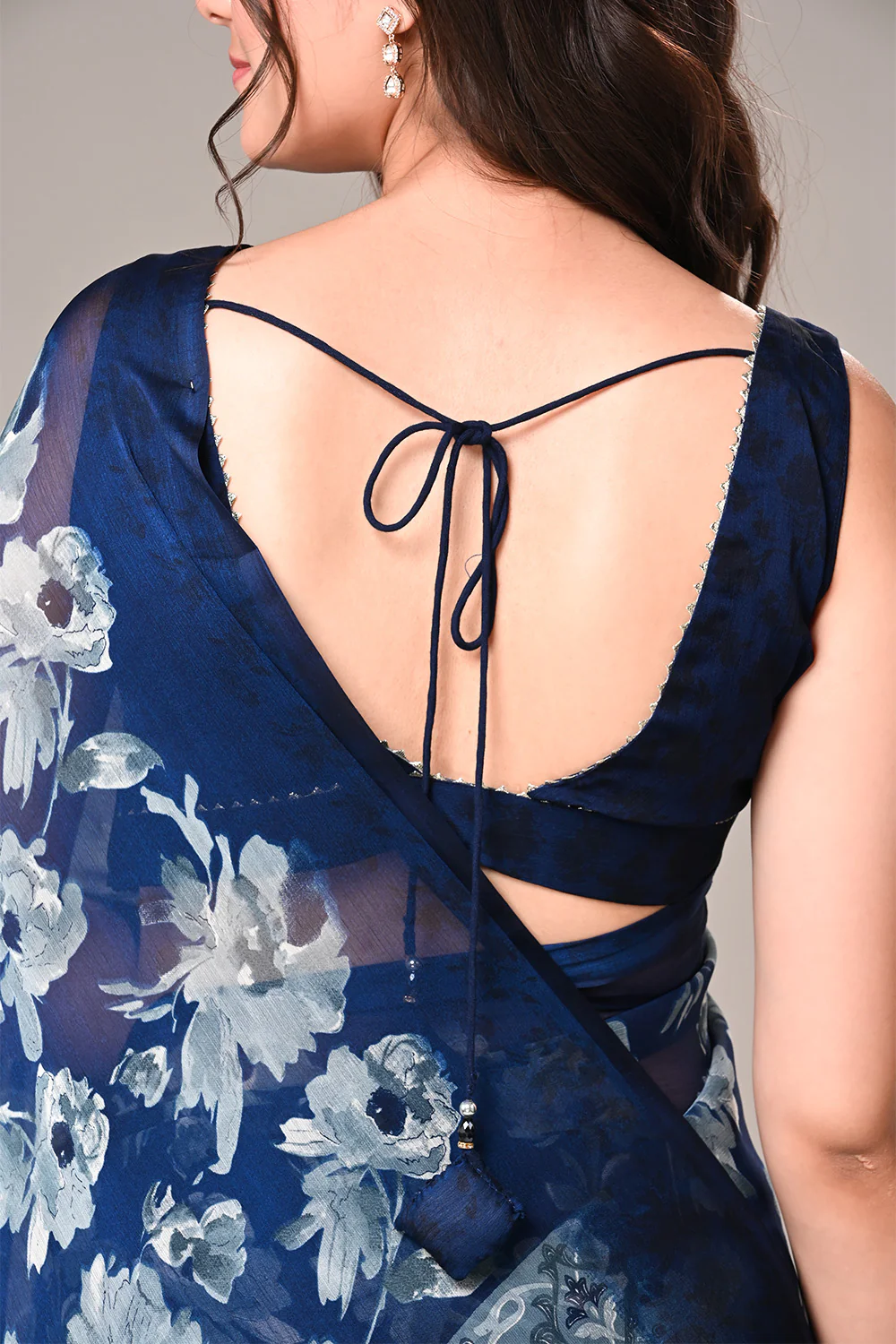 Navy Color Floral Printed Chiffon Saree - Image 8