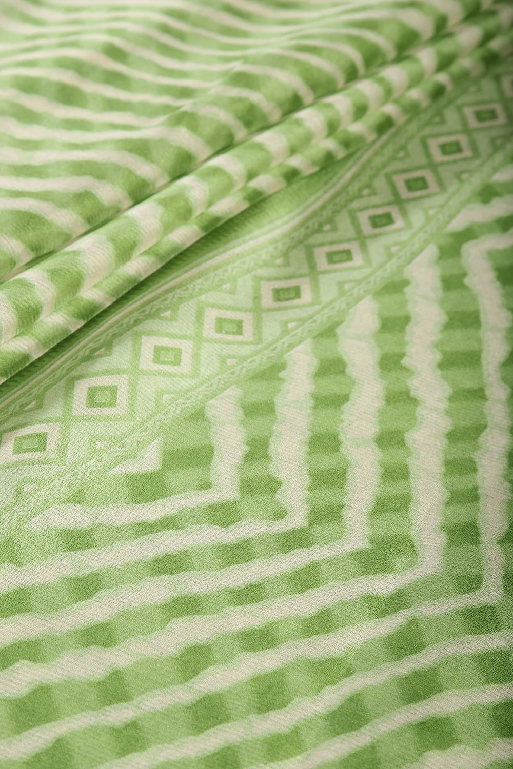 Olive Green Color Chiffon Leheriya Printed Saree - Image 8