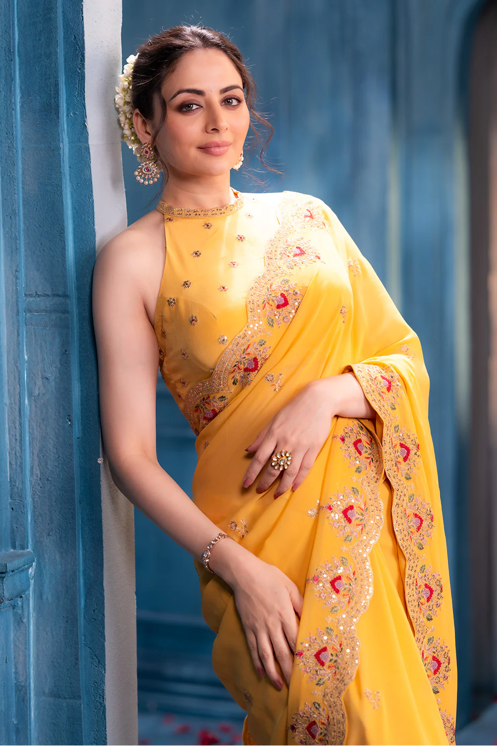 Pale Yellow Pure Georgette Resham, Zari and Sequins Embroidered Saree - Image 7