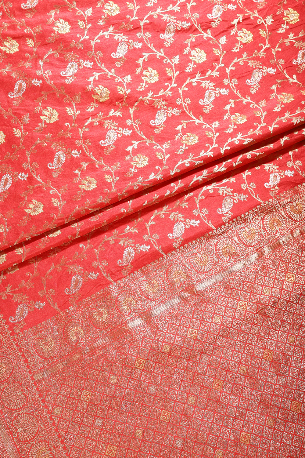 Red Color Zari Woven South Silk Saree - Image 3