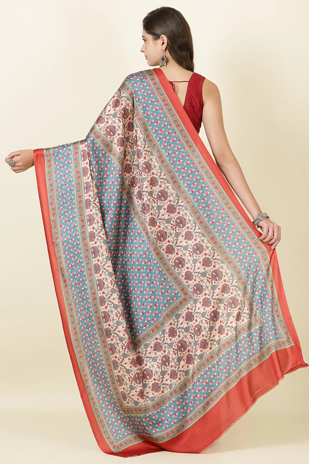 Teal & Beige Crepe Printed Saree - Image 5